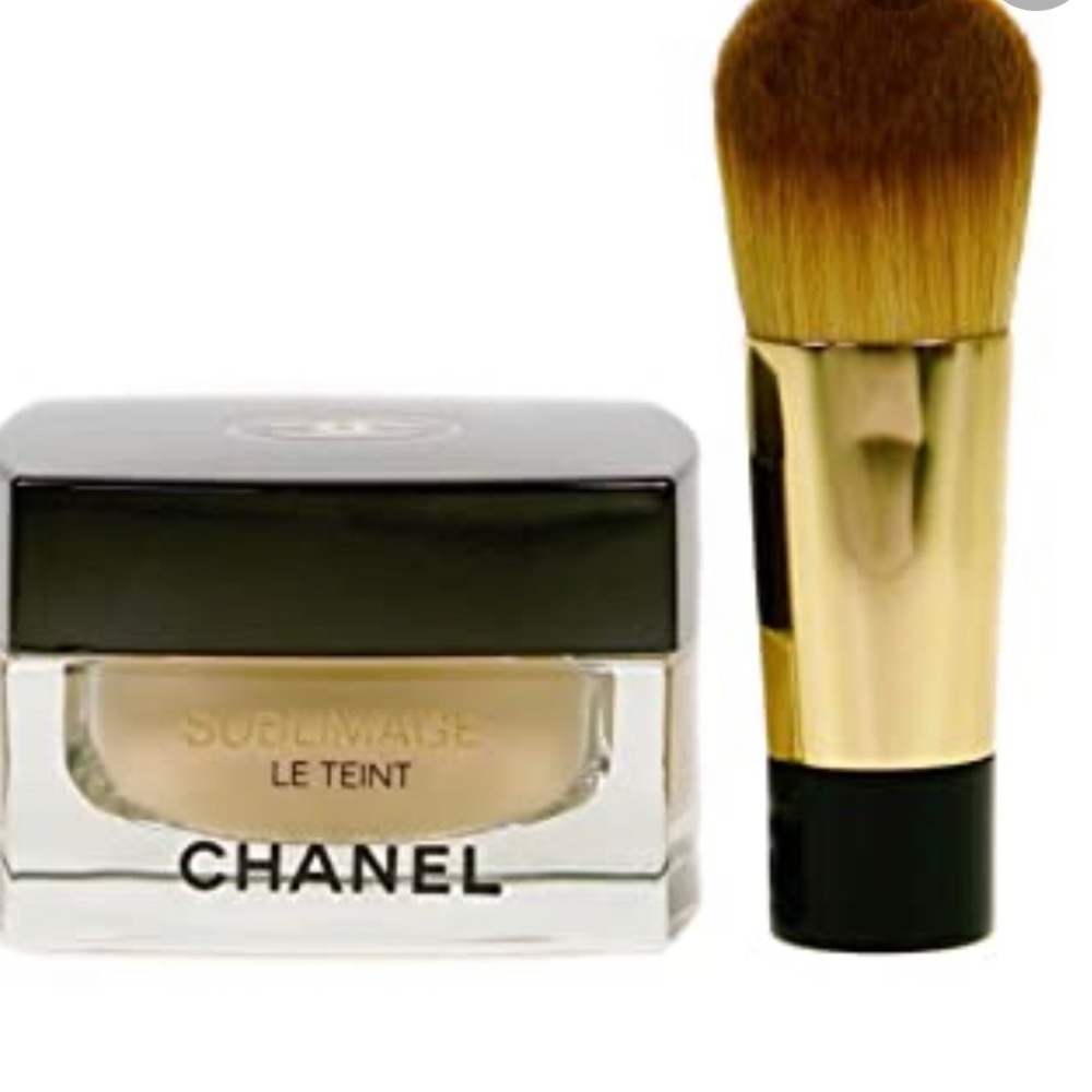 CHANEL SUBLIMAGE LE TEINT. 12-beige rose. NWT.